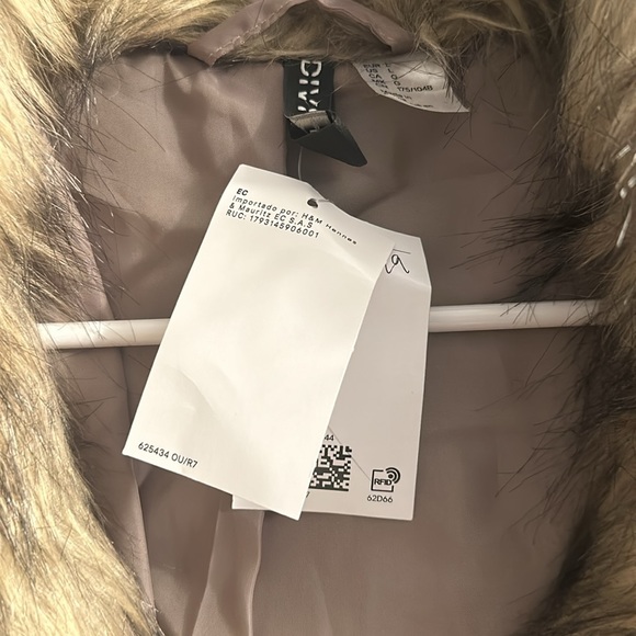 Fluffy jacket - Picture 6 of 9